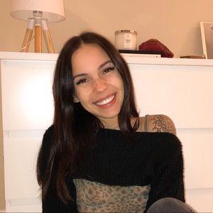 Meet your Posher, Danika